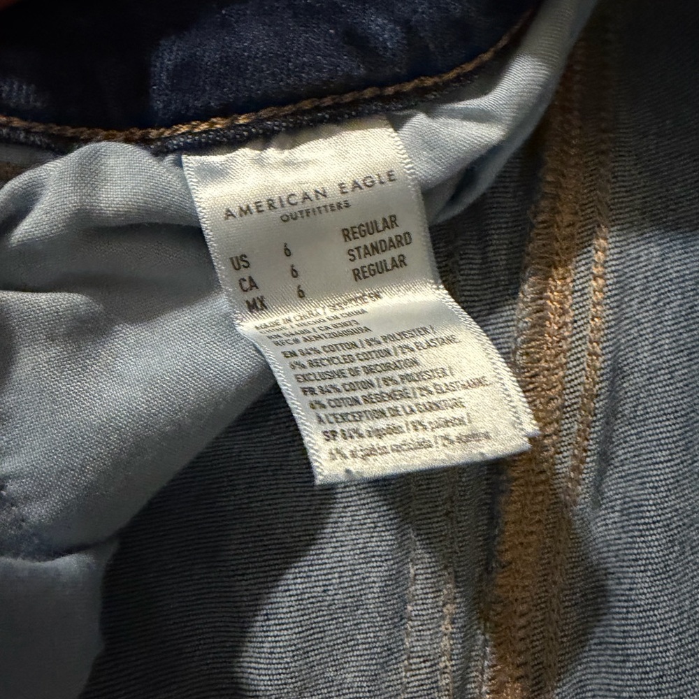 American Eagle Outfitters Dark Blue jegging Jeans - Picture 4 of 4